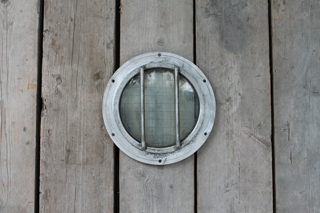 Vintage Aluminium Patrijspoort 